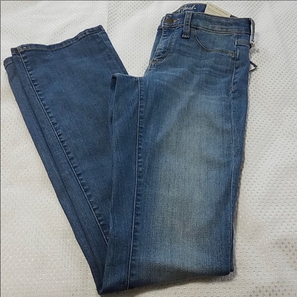 NWT Universal Thread medium wash bootcut jeans